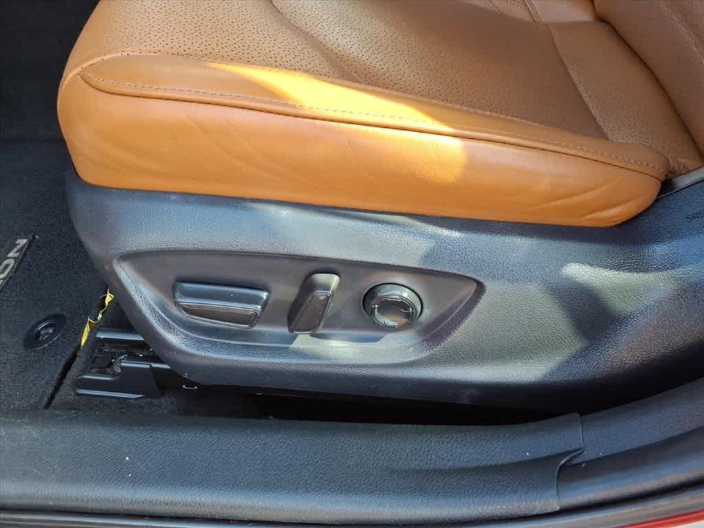 Thumbnail: 2019 Toyota Avalon - 11