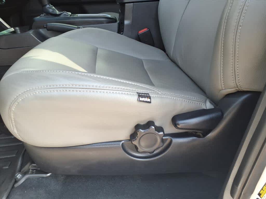 Thumbnail: 2020 Toyota Tacoma - 11