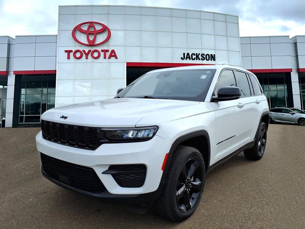 Thumbnail: 2023 Jeep Grand Cherokee - 1