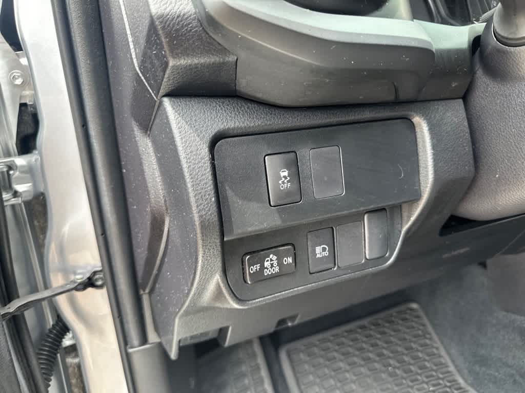 2023 Toyota Tacoma SR 14