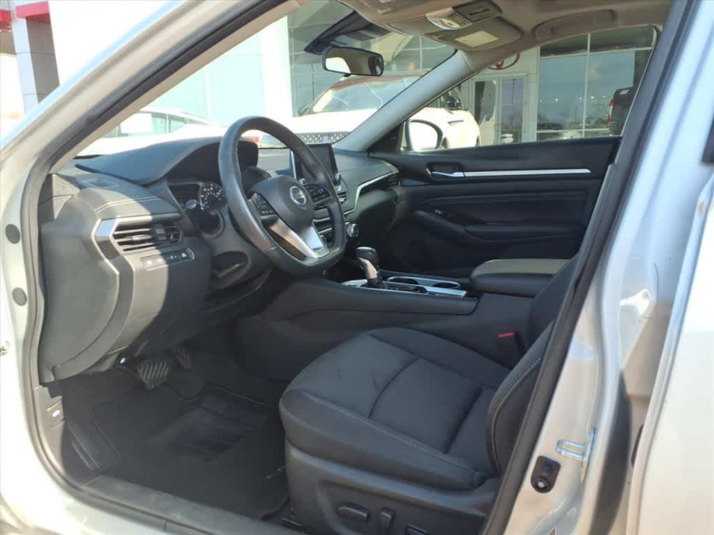 Thumbnail: 2021 Nissan Altima - 26