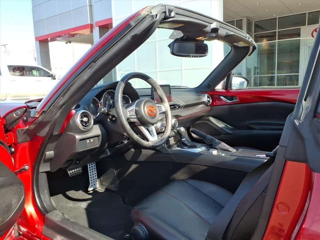 Thumbnail: 2019 Mazda MX-5 Miata - 27