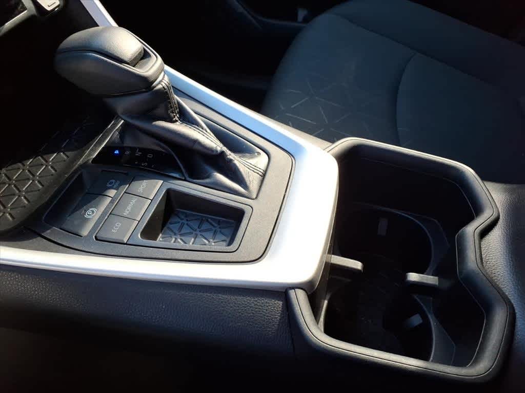 Thumbnail: 2024 Toyota RAV4 - 21