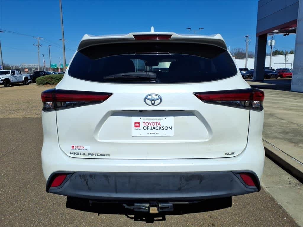 Thumbnail: 2021 Toyota Highlander - 6