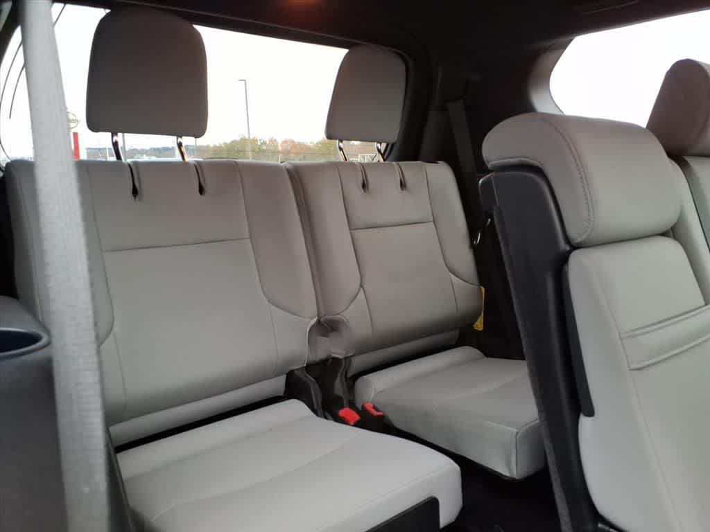 Thumbnail: 2023 Lexus GX - 32