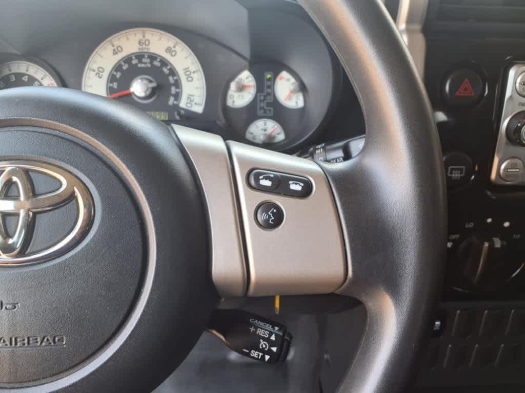 Thumbnail: 2014 Toyota FJ Cruiser - 15
