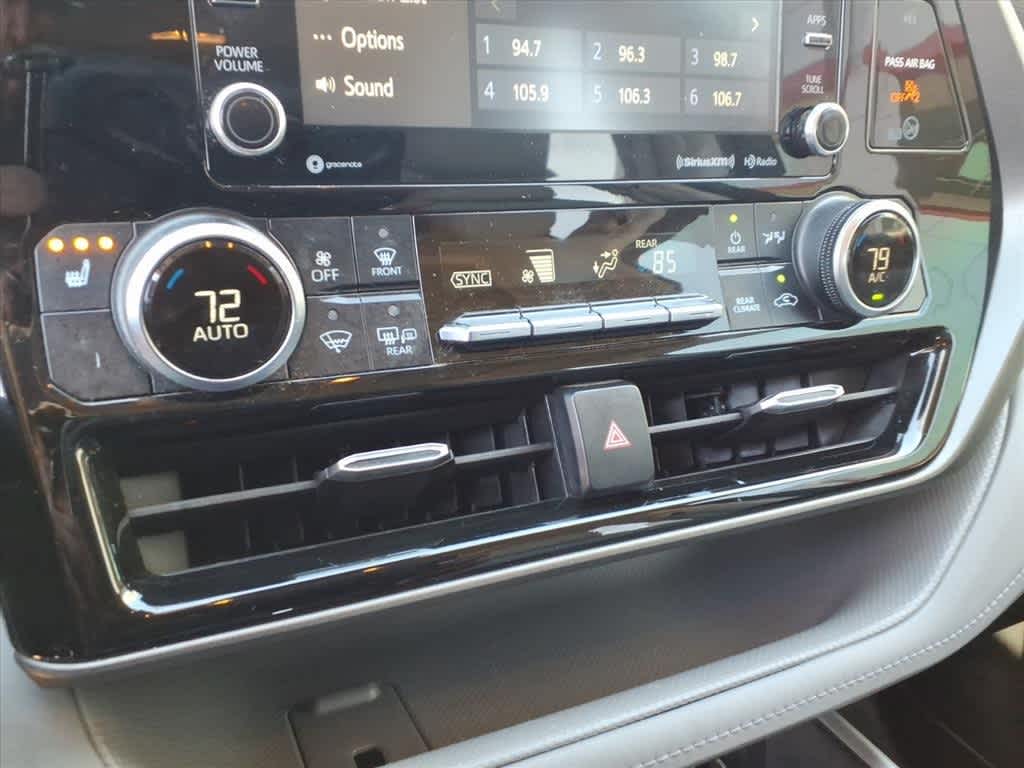 Thumbnail: 2021 Toyota Highlander - 20