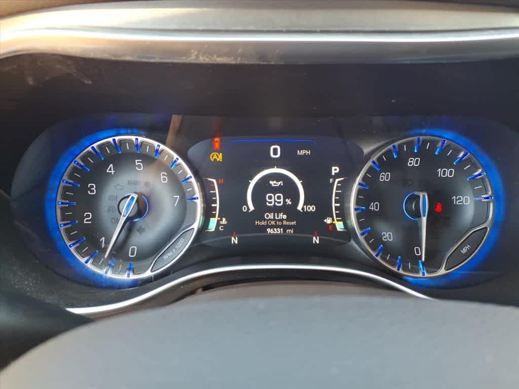 Thumbnail: 2019 Chrysler Pacifica - 17