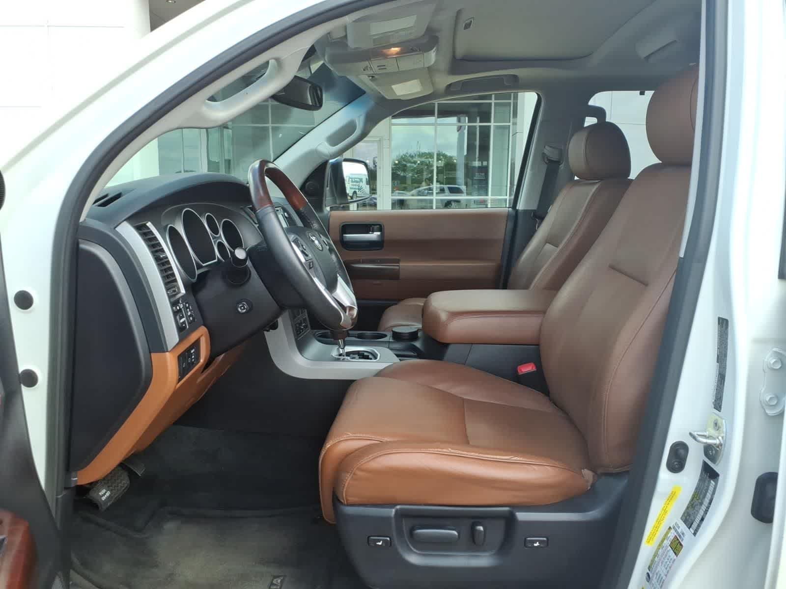 Thumbnail: 2017 Toyota Sequoia - 25