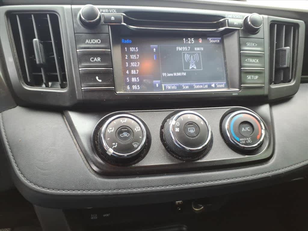 Thumbnail: 2018 Toyota RAV4 - 19