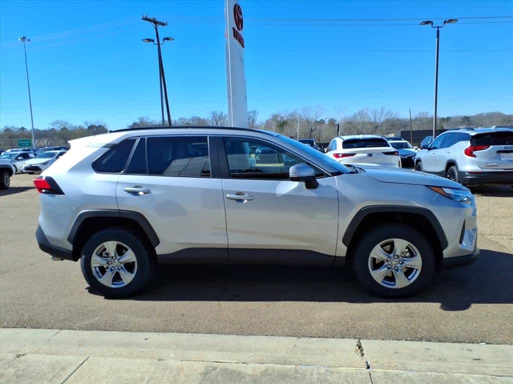 Thumbnail: 2024 Toyota RAV4 - 4