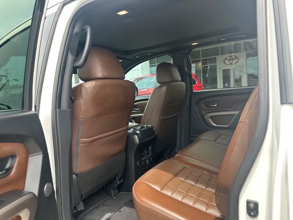 2021 Nissan Titan Platinum Reserve 28