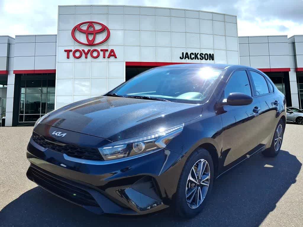 Thumbnail: 2023 Kia Forte - 1