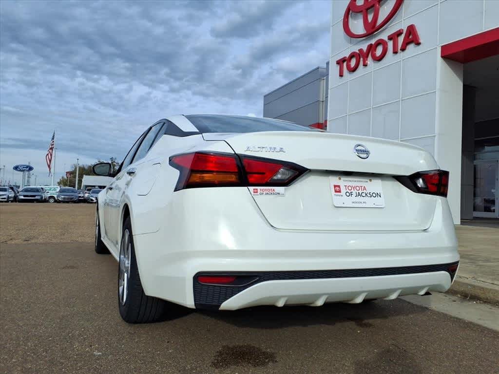 Thumbnail: 2020 Nissan Altima - 7