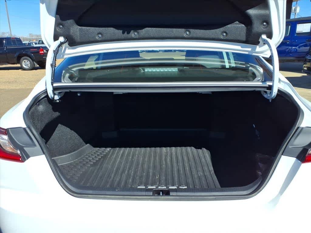 Thumbnail: 2025 Toyota Camry - 8