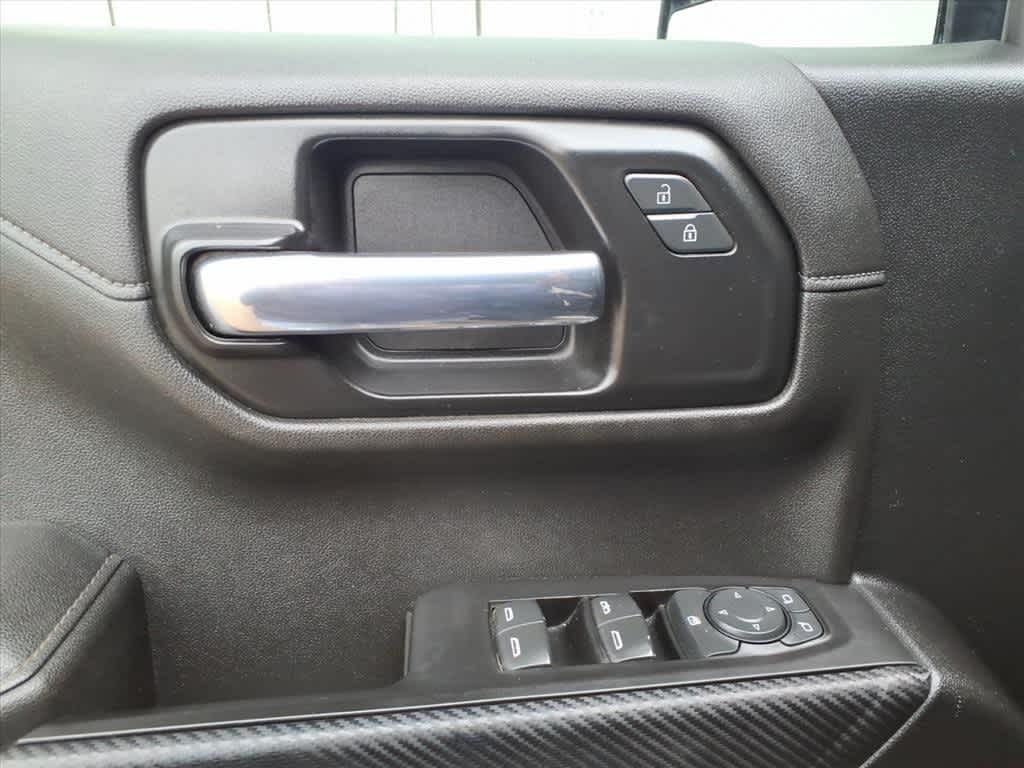 Thumbnail: 2020 Chevrolet Silverado 1500 - 13