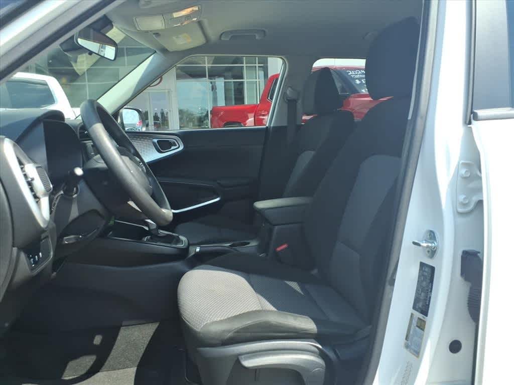 Thumbnail: 2023 Kia Soul - 23