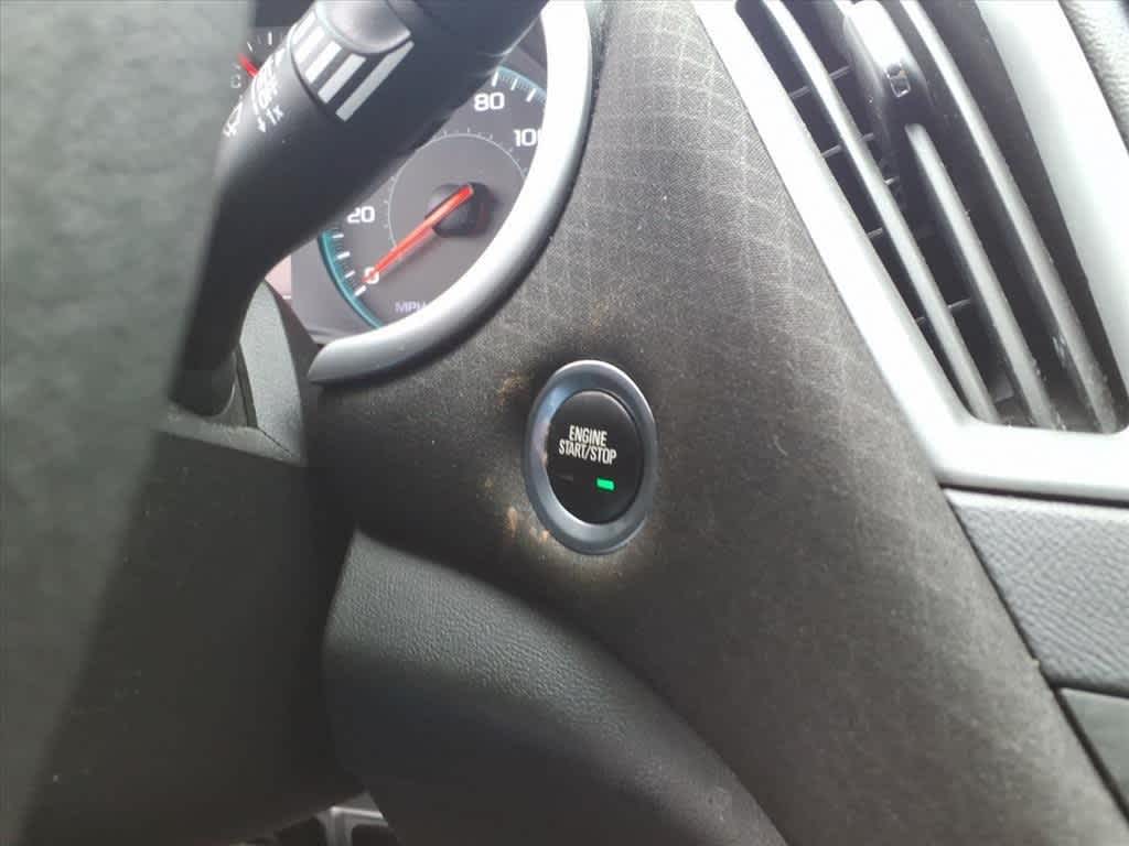 Thumbnail: 2022 Chevrolet Malibu - 16