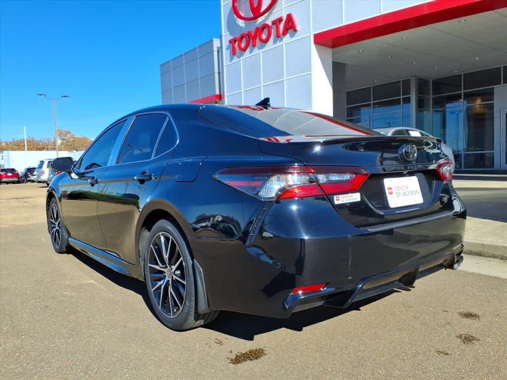 Thumbnail: 2023 Toyota Camry - 7