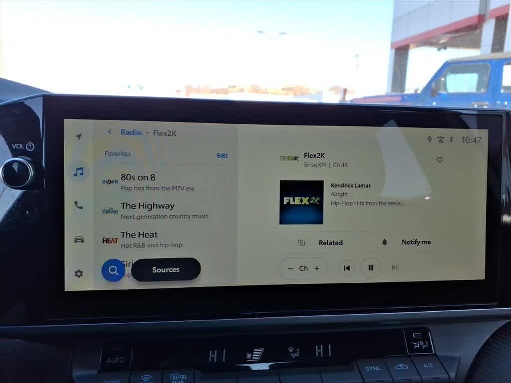 Thumbnail: 2025 Toyota Camry - 18