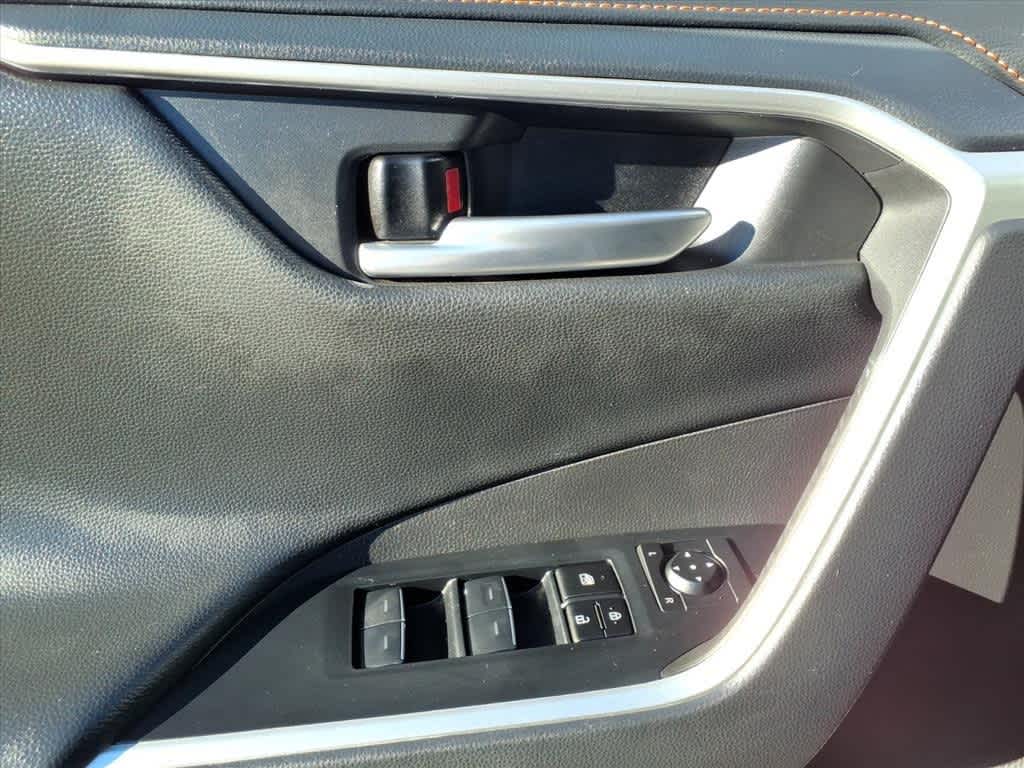 Thumbnail: 2024 Toyota RAV4 - 12