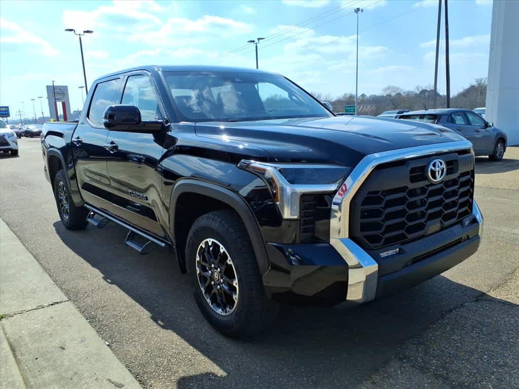 Thumbnail: 2025 Toyota Tundra - 3