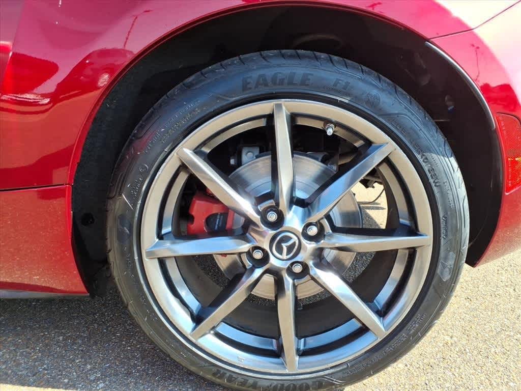 Thumbnail: 2019 Mazda MX-5 Miata - 28