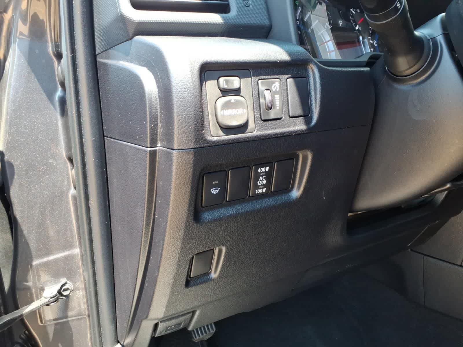 Thumbnail: 2019 Toyota 4Runner - 14