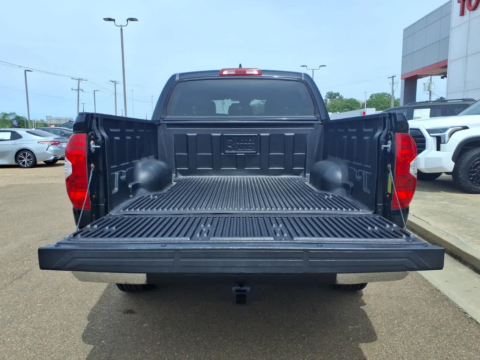 Thumbnail: 2021 Toyota Tundra - 8