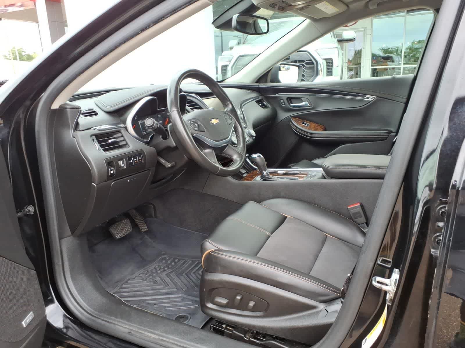 Thumbnail: 2014 Chevrolet Impala - 26