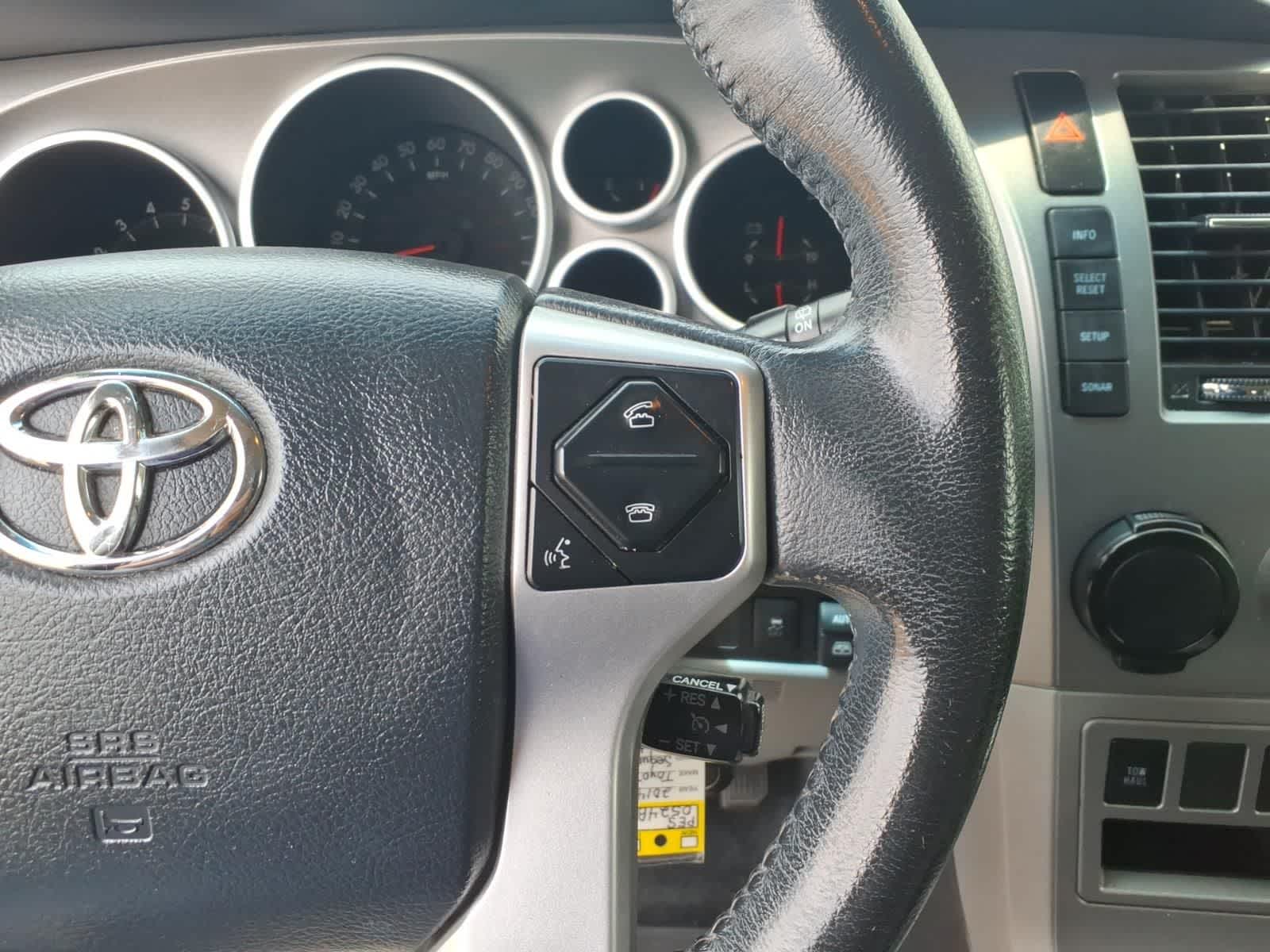 Thumbnail: 2014 Toyota Sequoia - 15
