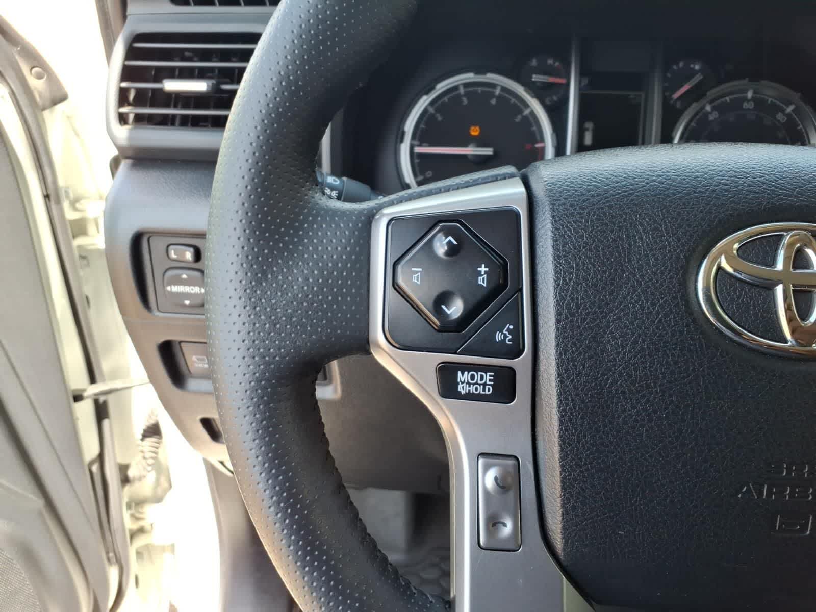 Thumbnail: 2023 Toyota 4Runner - 14