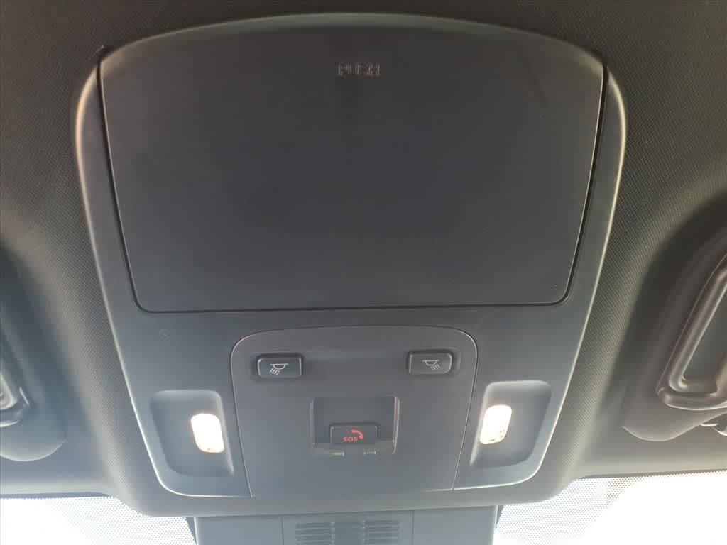 Thumbnail: 2025 Toyota Camry - 23