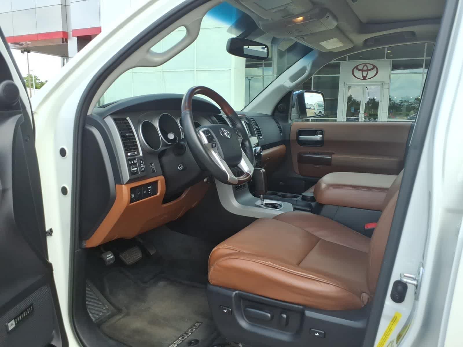 Thumbnail: 2017 Toyota Sequoia - 27