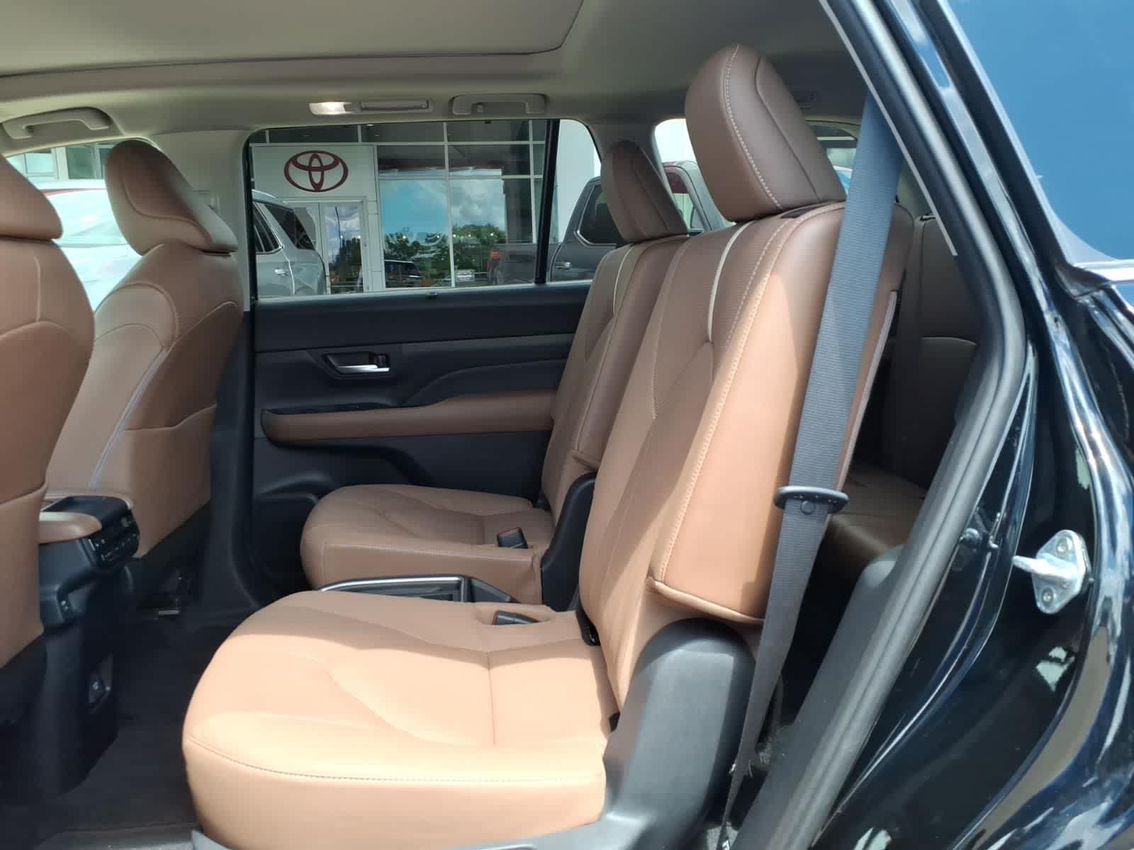 Thumbnail: 2024 Toyota Grand Highlander - 29