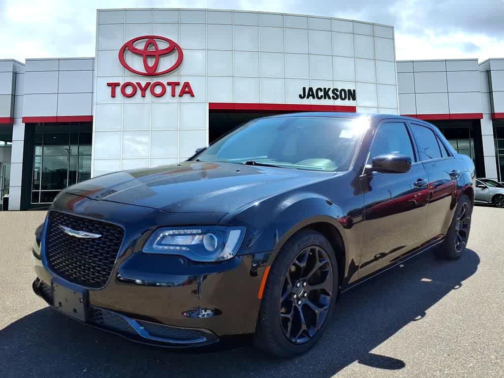 2019 Chrysler 300