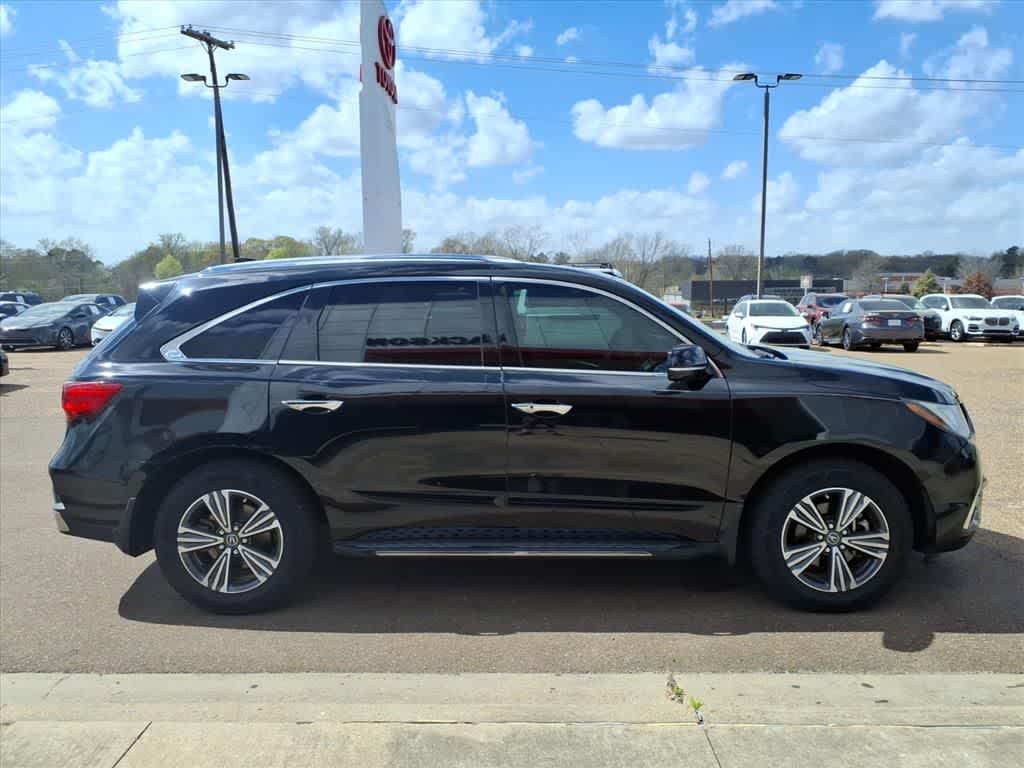 Thumbnail: 2017 Acura MDX - 4