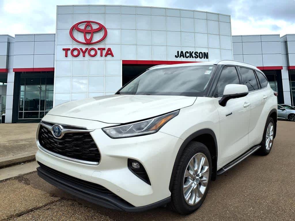 Thumbnail: 2021 Toyota Highlander - 1