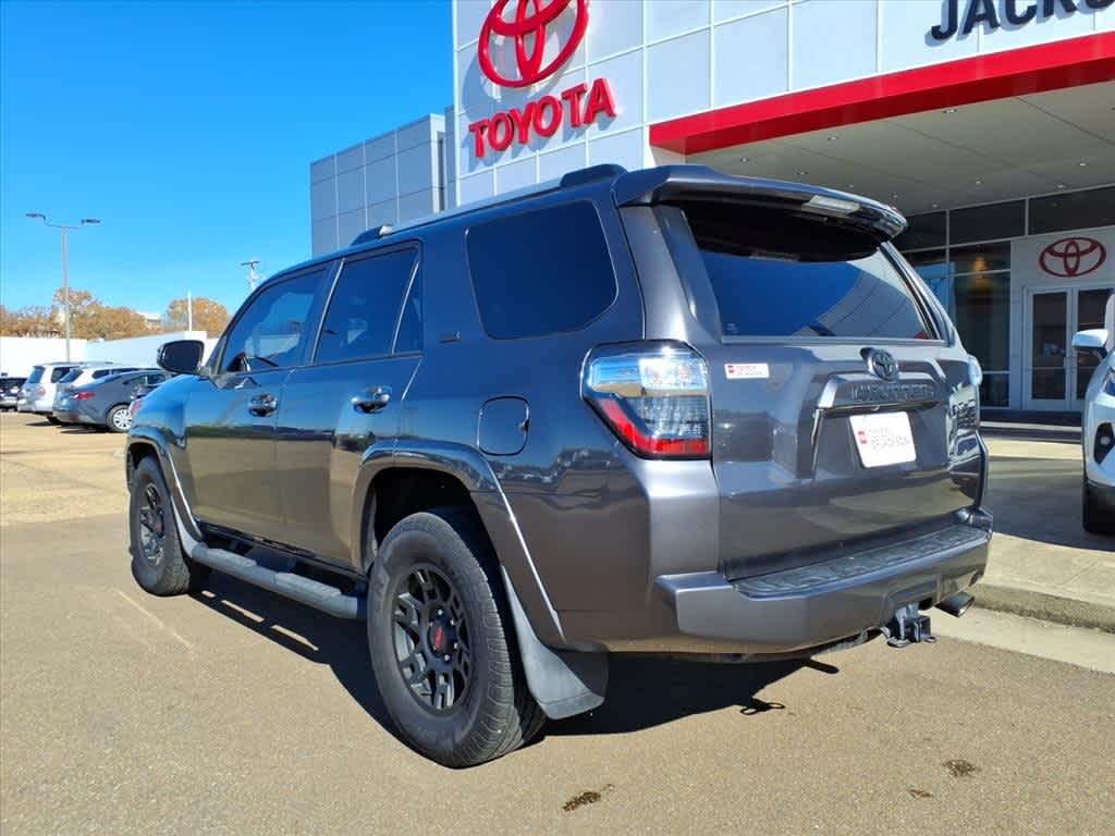 Thumbnail: 2022 Toyota 4Runner - 7