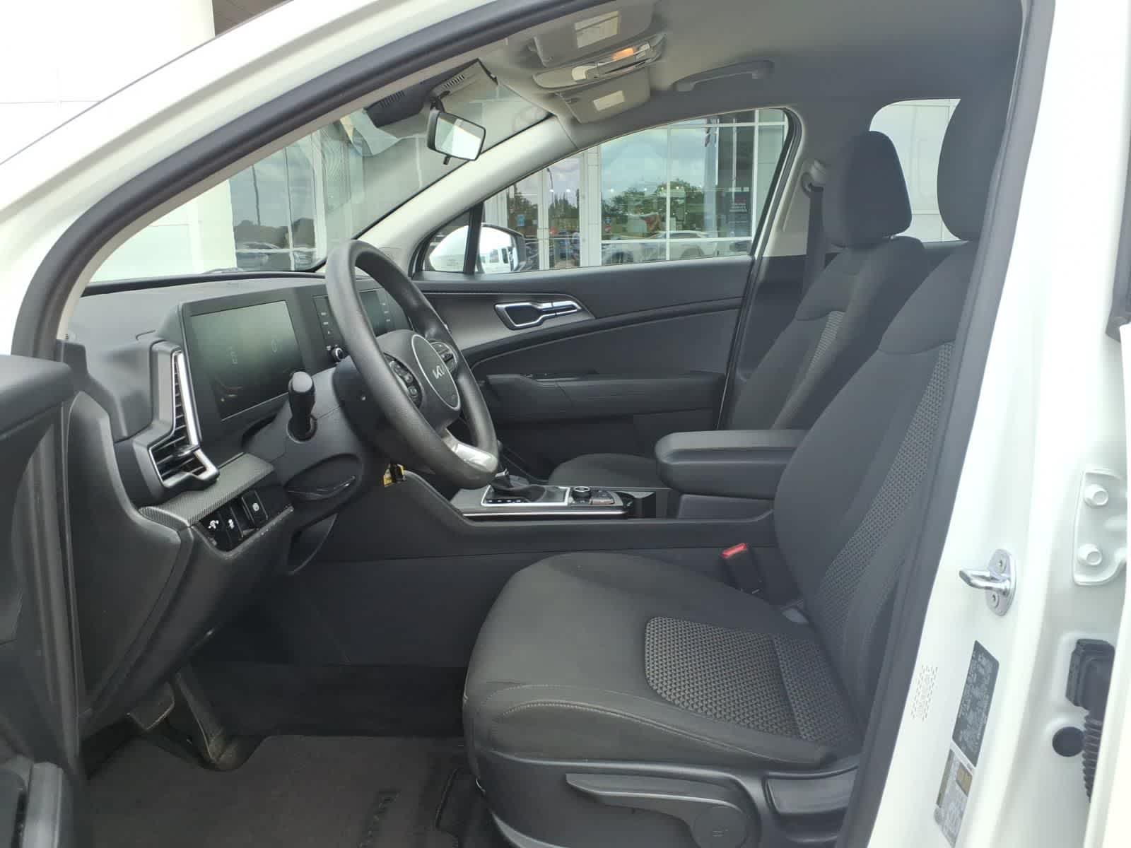 Thumbnail: 2024 Kia Sportage - 25