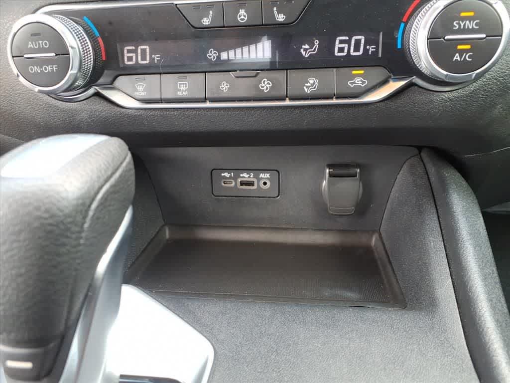 Thumbnail: 2019 Nissan Altima - 19