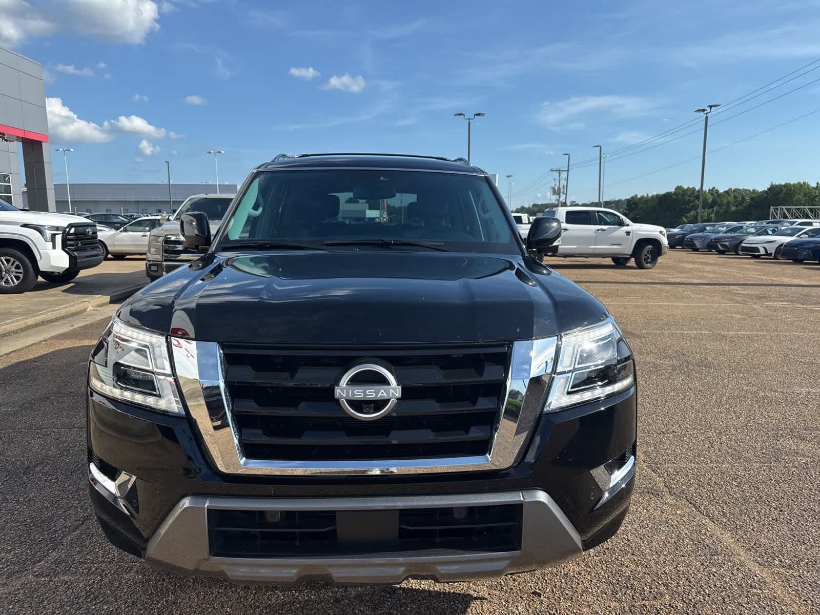 Thumbnail: 2023 Nissan Armada - 2