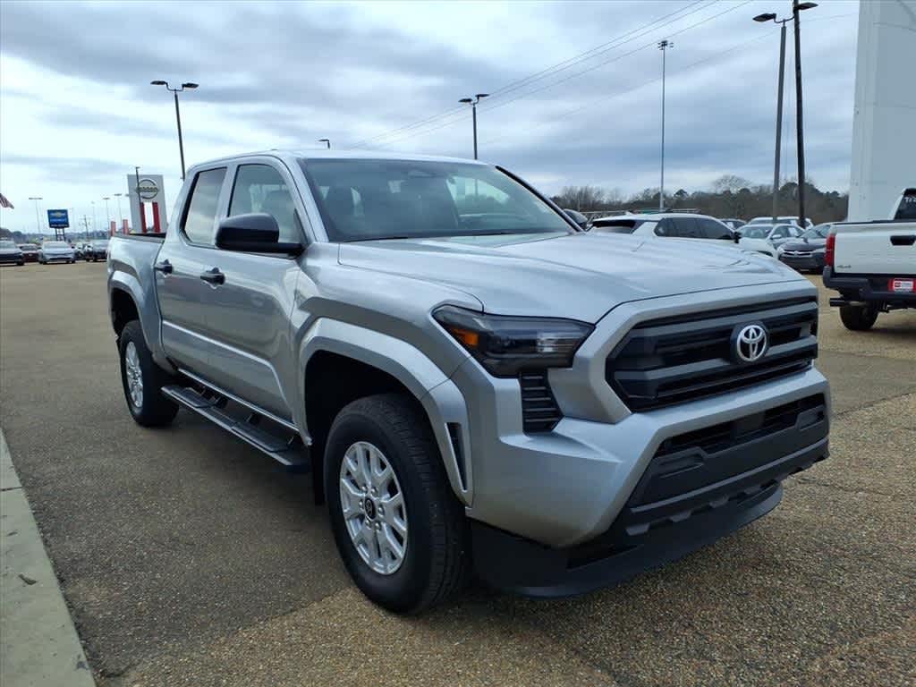 Thumbnail: 2024 Toyota Tacoma - 3