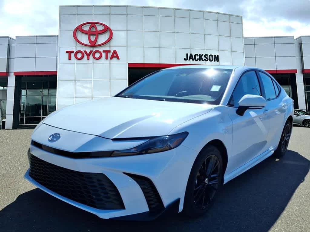 Thumbnail: 2025 Toyota Camry - 1