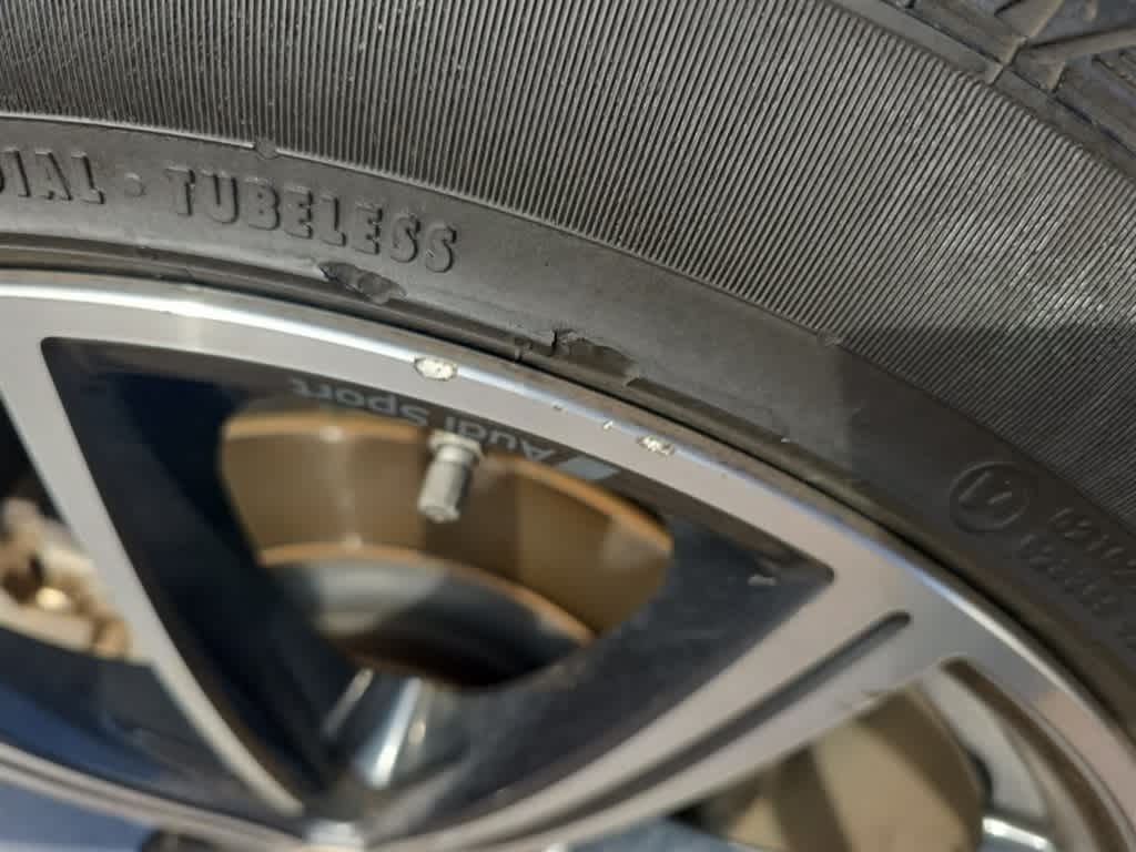 Thumbnail: 2023 Audi Q7 - 7