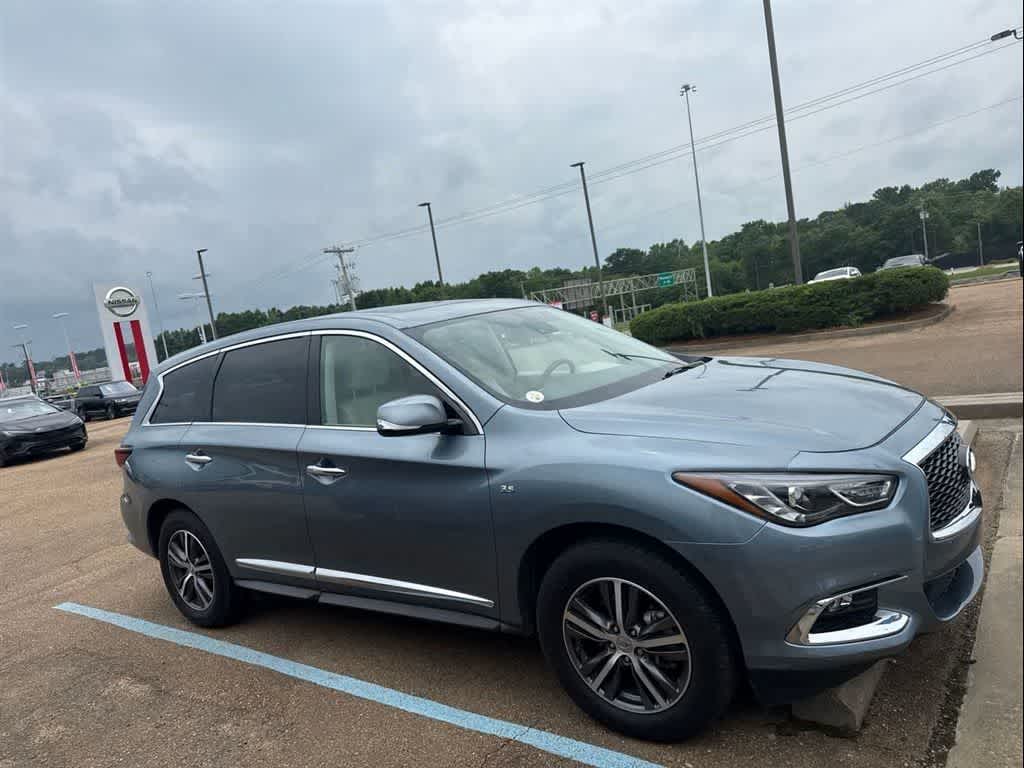Thumbnail: 2019 INFINITI QX60 - 3
