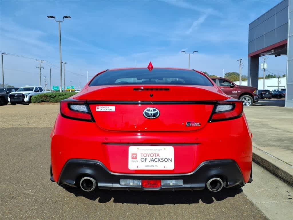 Thumbnail: 2024 Toyota GR86 - 6