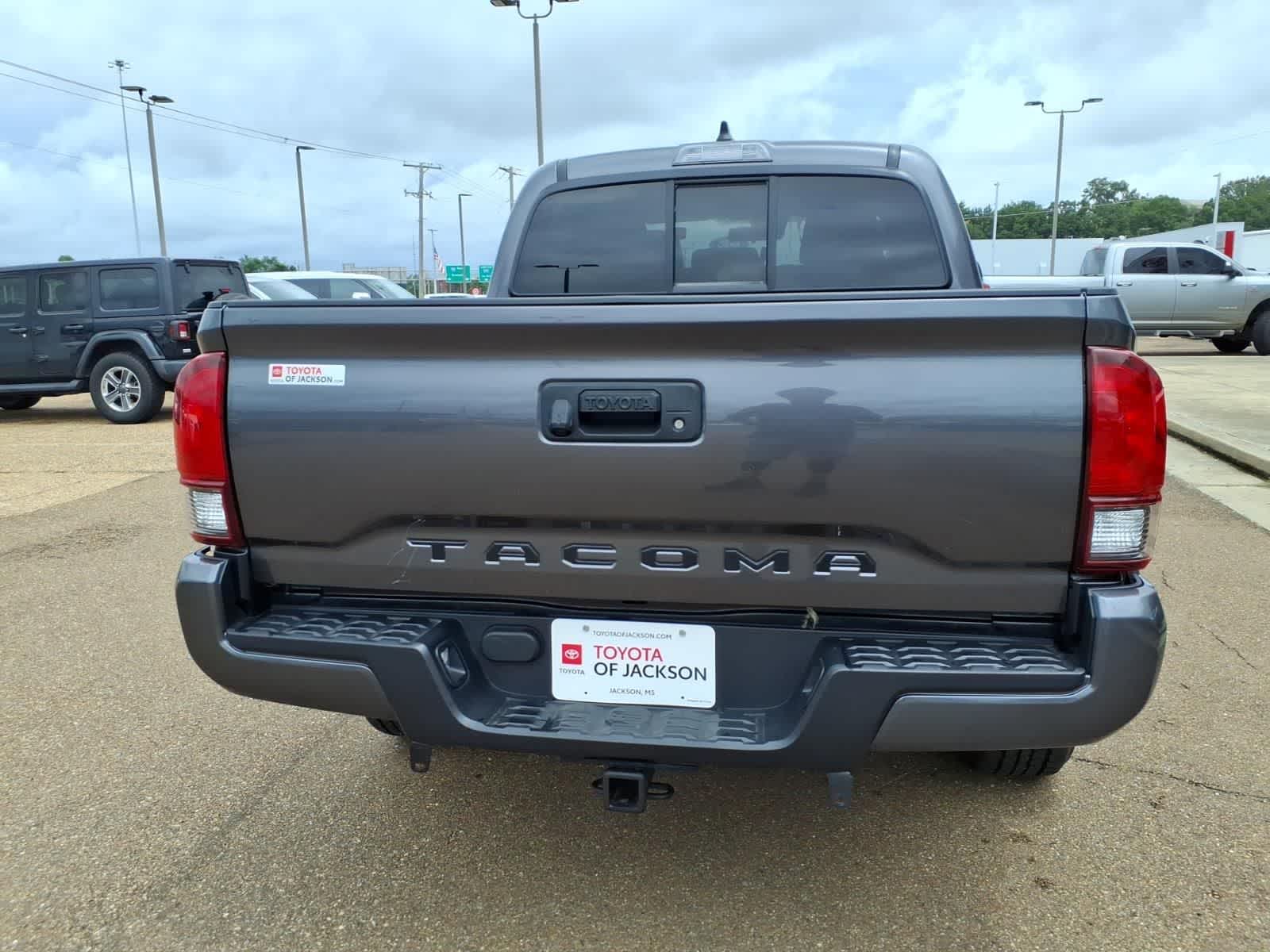 Thumbnail: 2022 Toyota Tacoma - 6