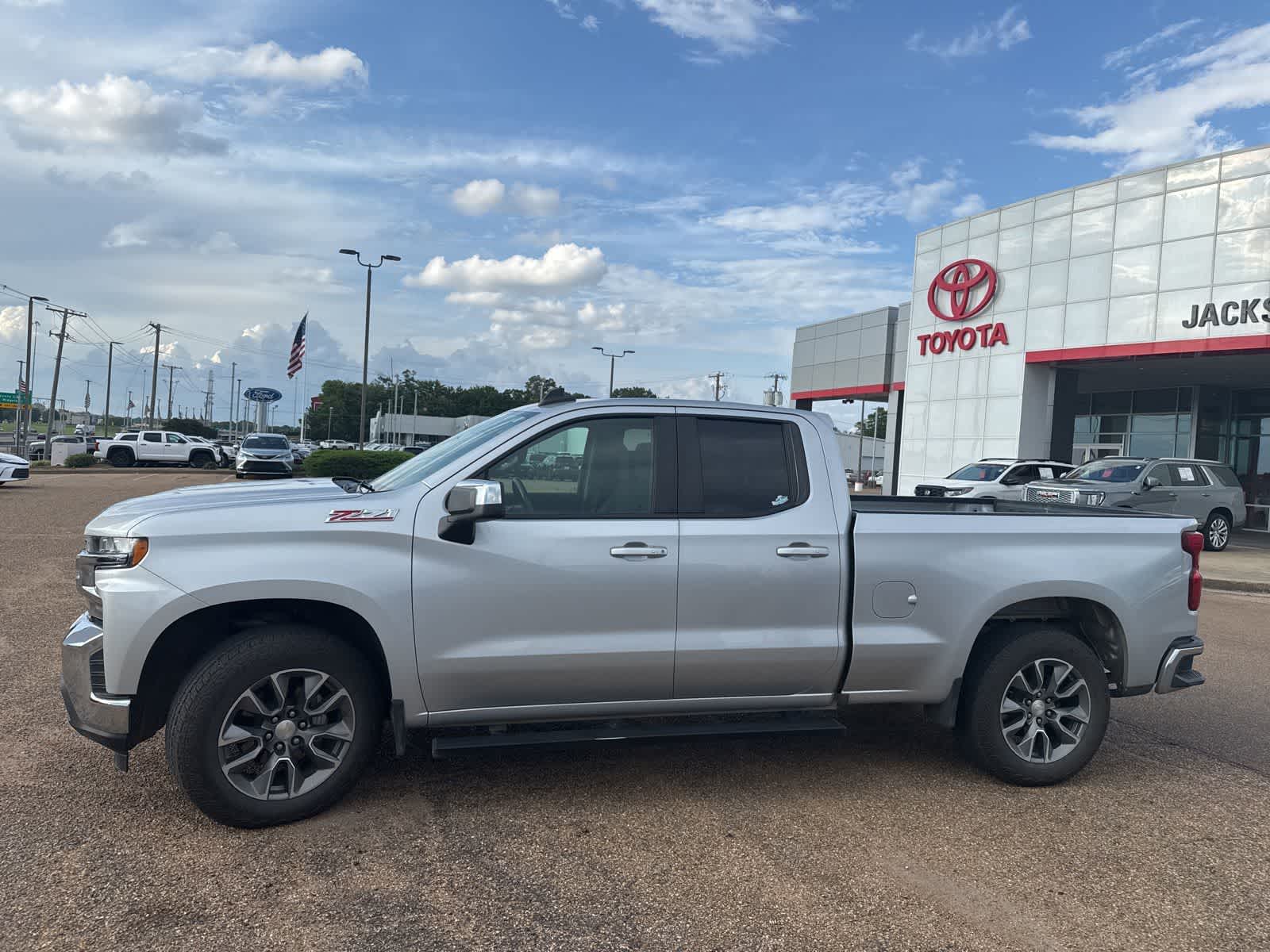 2019 Chevrolet Silverado 1500 LT 4X4 Double Cab Std Box's photo