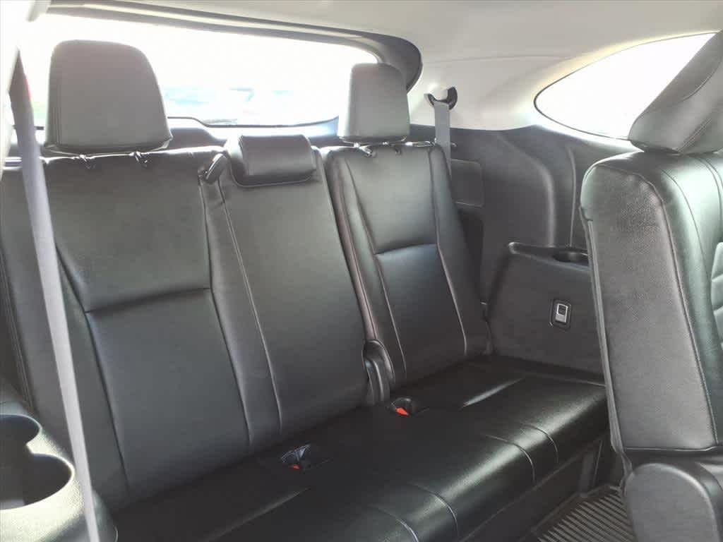 Thumbnail: 2022 Toyota Highlander - 30